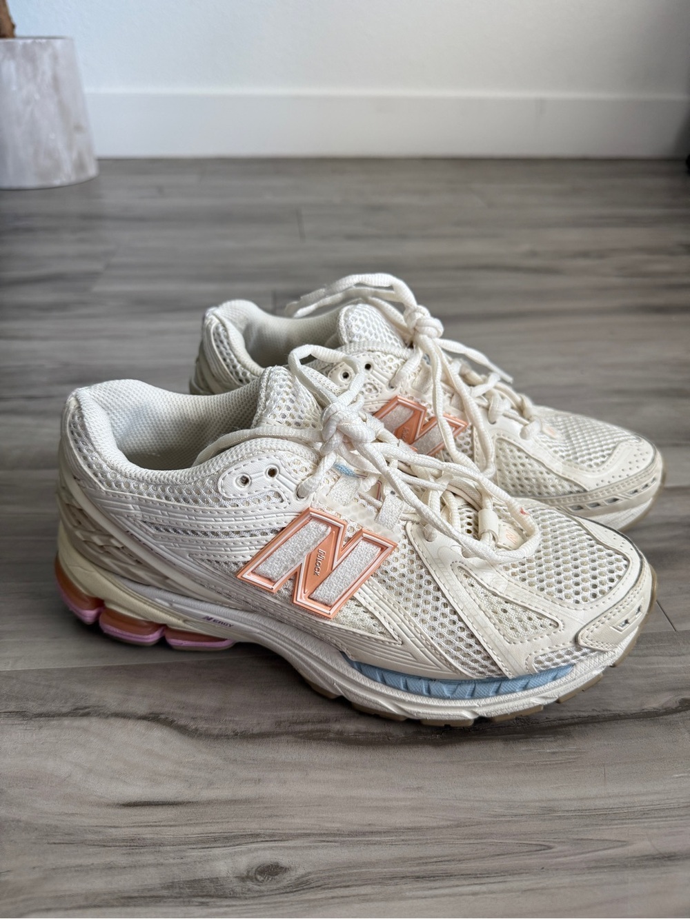New Balance NB 1906R Pink Sugar Athleisure Running Shoes Sneakers Women’s Size 7